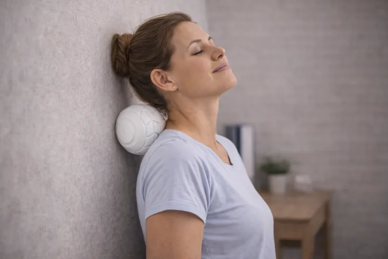 Learn why shoulder trigger points keep returning and how to release upper back muscle knots safely at home without medication.